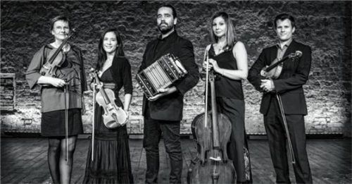 Bravo Buenosayres: (von links) Regine Noßke, Juli Linden, Facundo Barreyra, Elizabeta Crnojevic und Christopher Zack. Foto Lisa Franz