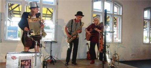 Das Trio in Aktion: (von links) Heribert Haider, Stefan Knoll und Denise Weise.