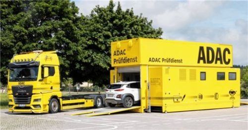 Der Mobile Prüfdienst des ADAC Südbayern ermöglicht Autofahrern das frühzeitige Aufdecken von Mängeln an ihrem Fahrzeug. Foto ADAC Südbayern/Leiprecht