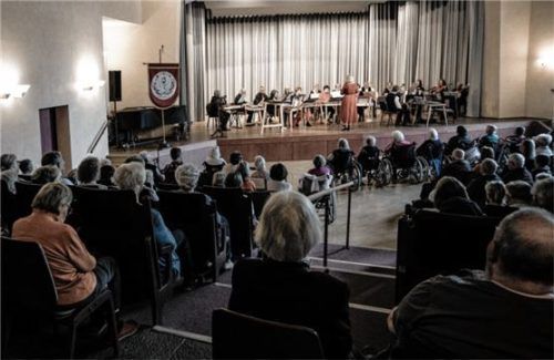 Der Saal des Novalishauses war beim Konzert des Zitherclubs gut besucht. Foto re
