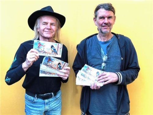 Die beiden Protagonisten der ersten Kunstausstellung in Tuntenhausen: Georg (links) und Uwe Huber fiebern der Vernissage am Freitag, 16. Mai, entgegen.