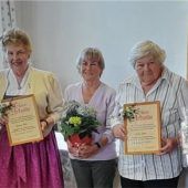 BrannenburgerFrauengemeinschaft feiert Jubilare