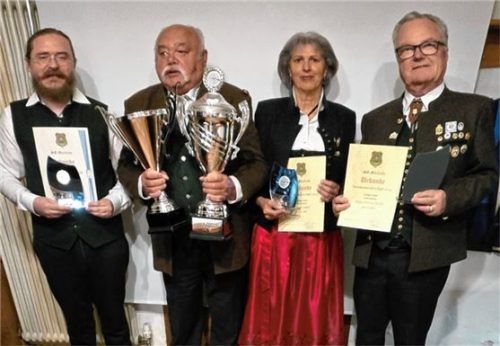 Die Besten der Besten: (von links) Stefan Opielka, Hans Krimplstötter, Brigitte Juckel, Heinz-Werner Juckel. Foto re