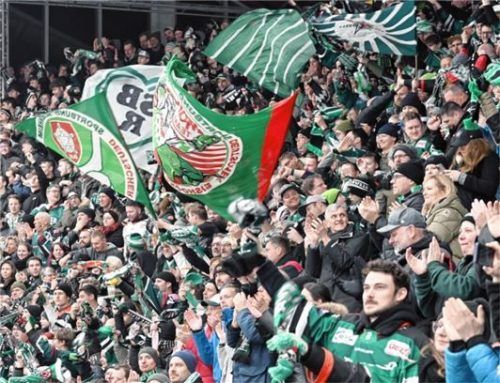 Die Fans der Starbulls Rosenheim müssen sich zur neuen Saison auf einige Änderungen gefasst machen. Foto Ziegler