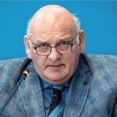 AfD-Politiker beendet Streit um Beiträge mit Vergleich
