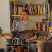 Swing und Blues zwischen Bücherregalen