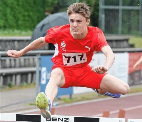 Elias Königbauer vom TSV Wasserburg gewann Oberbayern-Gold im Block Sprint/Sprung der Jugend M15.Foto Stuffer