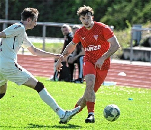 Es geht um die Ehre: Patrick Kunze und der SV Bruckmühl erwarten Schwaig.Foto Ruprecht
