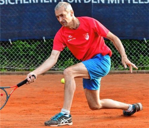 Matthias Kreitmeier von den Herren 55 hat eine 3:0-Bilanz. Foto re