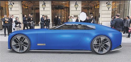 Neue Farben für ein ganz neues Auto: Jaguar präsentiert mit dem Type 00 – hier im modernen French Ultramarine statt im traditionellen British Racing Green lackiert – seine Studie eines vollelektrischen Autos für die Zukunft. Foto Jaguar