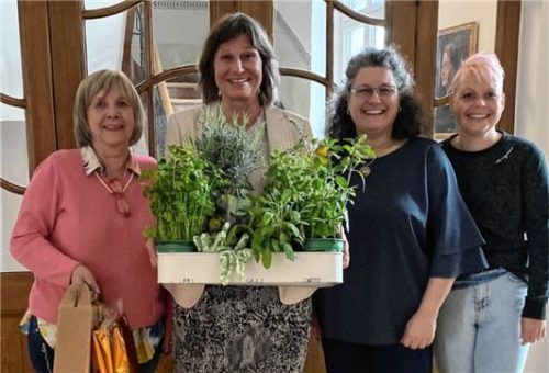 Viel Grün zum Abschied (von links): Sabine Kohn, Uschi Eder, Sabine Spies und Katrin Hammer waren ein gut eingespieltes Team in der Stadtverwaltung.