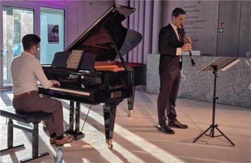 Zwei Ausnahmemusiker: Levan Tskhadadze (Klarinette) und Sandro Nebieridze (Klavier).Foto Kaupert