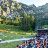 Über 1000 Besucher feiern Festival an Mittelstation in Bergen