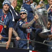 Festnahmen und Tote bei PSG-Party – Macron: „Werden unerbitterlich sein“