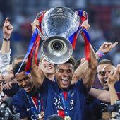 Doué fordert Yamal „wie auf einer Wolke“