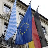 AfD: Am Rathaus kein Regenbogen