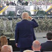 Paraden und Proteste: Die gespaltenen USA