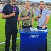 Liebvolle Lobeshymnen und Babbel grantelt wie Beckenbauer