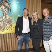 Eigenwillig und bunt: Löwentraut stellt aus