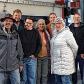 Aschauer Delegation besucht Biomasse-Heizwerk