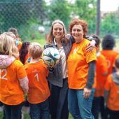 Zehn Mannschaften messen sich beim FitZ-Fußballcup