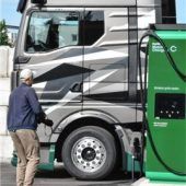 BayWa eröffnet ersten XL-Ladepark