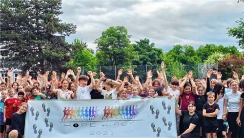 Auch in diesem Jahr war die Begeisterung der Schüler für den Spendenlauf riesengroß.Foto Ignaz-Günther-Gymnasium