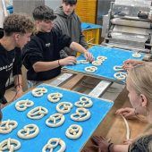 Deusch-italienische Schülergruppe erkundet nachhaltige Ernährung