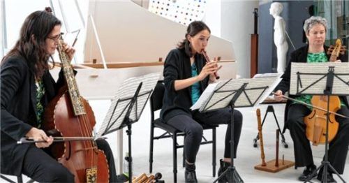 Das Catacoustic Consort mit Annalisa Pappano an der Gambe (links), Claudia Molon auf der Blockflöte und Eva Fürtinger, die hier ebenfalls die Gambe spielt.Foto janka