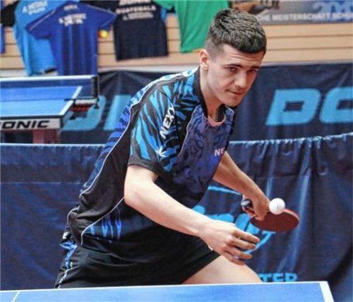 Der ehemalige SBR-Spieler Felix Wetzel erfüllte sich mit dem Duell gegen Timo Boll einen Traum.Foto Gerhard Erlich