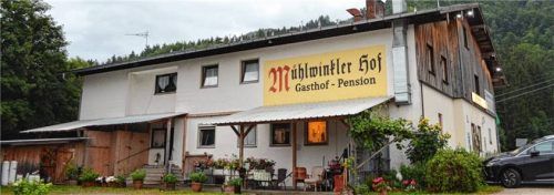 Der Mühlwinkler Hof neben der Seilbahnstation wurde übergeben. Mit ein paar baulichen Änderungen befasste sich nun der Gemeinderat. Foto  Eder