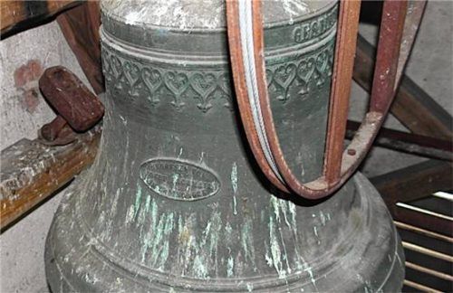 Die Barbara-Glocke in Lampferding. Foto stelzer