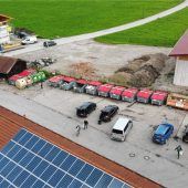 Bauhof baut bei Containerhalle mit