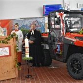 Feuerwehr feiert UTV-Fahrzeug
