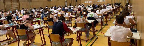 Die Realschüler mussten nicht nur wegen der Prüfungsfragen einen kühlen Kopf bewahren.Foto Steffenhagen