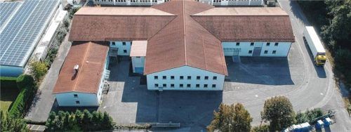 Diese Gewerbehalle soll in eine Erstaufnahme-Einrichtung umgewandelt werden. Foto Stuffer