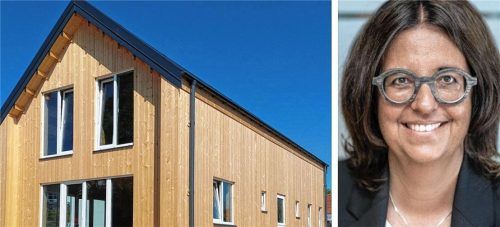 Dieses Einfamilienhaus in Tattenhausen (Großkarolinenfeld) sorgte für einen Konflikt zwischen Bauherr Matthias Schnurr und dem Landratsamt. Foto privat