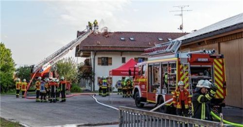 Großeinsatz im Ortsteil Fachendorf. Foto 112News/M.Benje