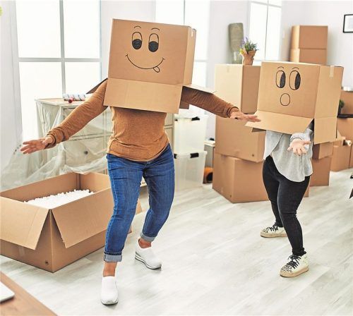 Gute oder schlechte Mieter? Weil man nicht immer weiß, was sich hinter der Fassade verbirgt, gibt es die Kaution. Foto Panthermedia / Krakenimages.com
