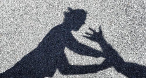 Häufig bedroht werden Menschen, die sich gegen Rechtsextremismus engagieren. (Symbolfoto) Foto dpa