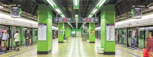 Hongkongs U-Bahn: Dank der einfachen Bildsprache für alle verständlich.