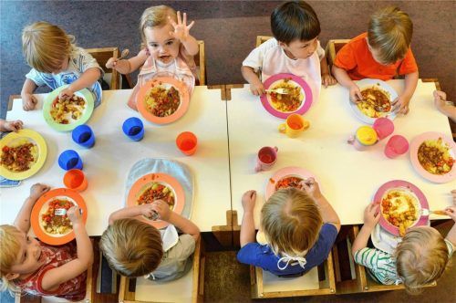 In Bad Aibling bekommen ab September alle Kinder einen Krippen-Platz.Foto dpa