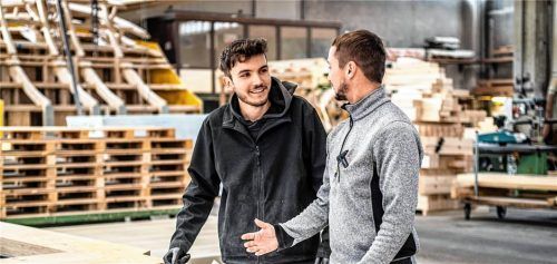In einer modernen Lehrwerkstatt erhalten Azubis bei Huber & Sohn die perfekten Rahmenbedingungen für ihre handwerkliche Ausbildung. Foto Huber & Sohn