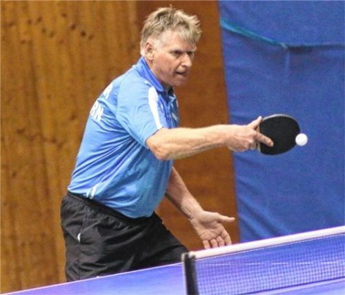 Klaus Hanke vom TuS Bad Aibling gewann in der Altersklasse 70 zwei Goldmedaillen sowie einmal Bronze. Foto Gerhard Erlich