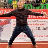 Kabarettist Stefan Kröll auch als Fußball-Gast in seinem Metier