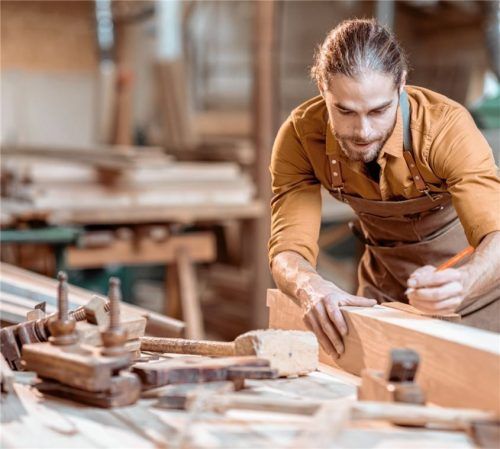 Nachhaltiger Baustoff Holz.Fotos Adobestock