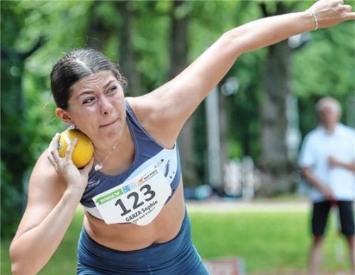 Sophie Garza vom TSV Bad Endorf feierte in Ruhpolding einen Doppel-Sieg und erfüllte DM-Normen.Foto Ludwig Stuffer