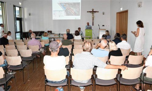 Spärlich besucht war die Präsentation von Dipl.-Ing. Bernhard Unterreitmeier. Foto Schwitteck