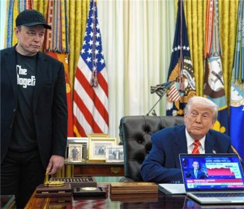 US-Präsident Donald Trump (rechts) nimmt mit Elon Musk an einer Pressekonferenz im Oval Office des Weißen Hauses teil. Foto dpa