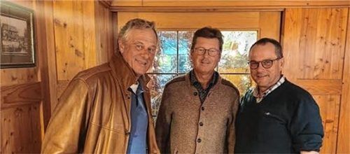 Zum neuen Vorstand der FDP Chiemgau-West gehören (von links) Beisitzer Peter Reitzmann, Vorsitzender Dr. Jörg Buse und stellvertretender Vorsitzender Dirk Peschutter. Foto  re